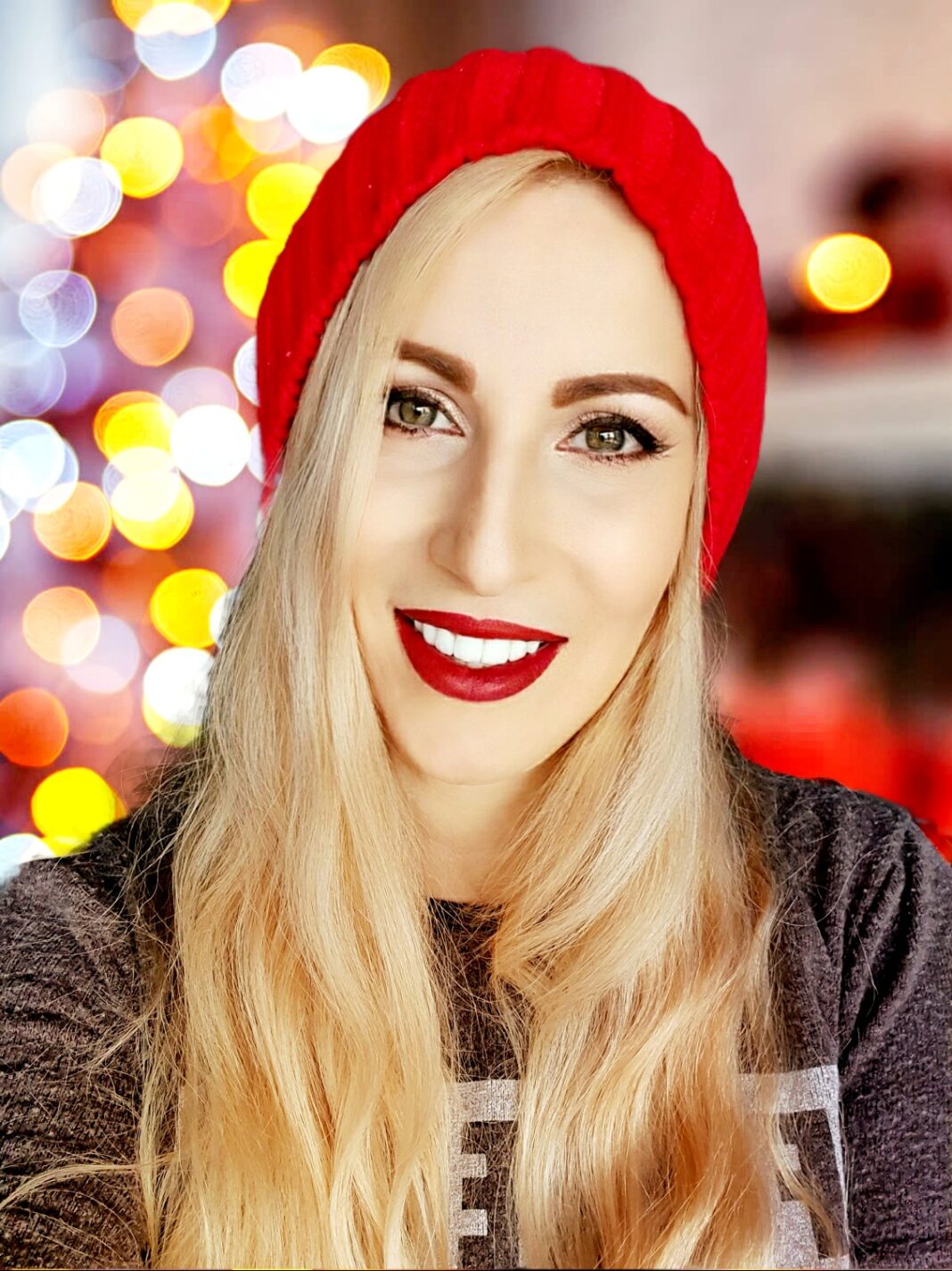 anna-red